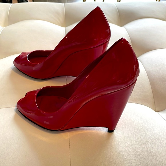 Miu Miu Red Patent Leather Wedge Peep Toe Size Euro 36.5 or 6.5 US - Picture 1 of 4